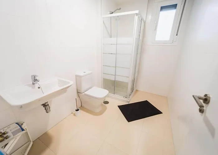 2bdr New With Pool